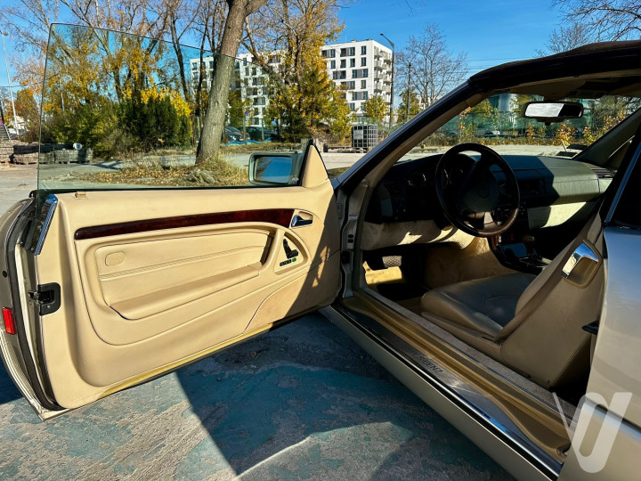 Mercedes-Benz SL (1996) Wnętrze