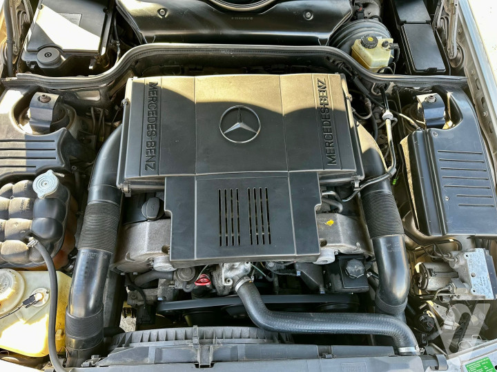 Mercedes-Benz SL (1996) Detale