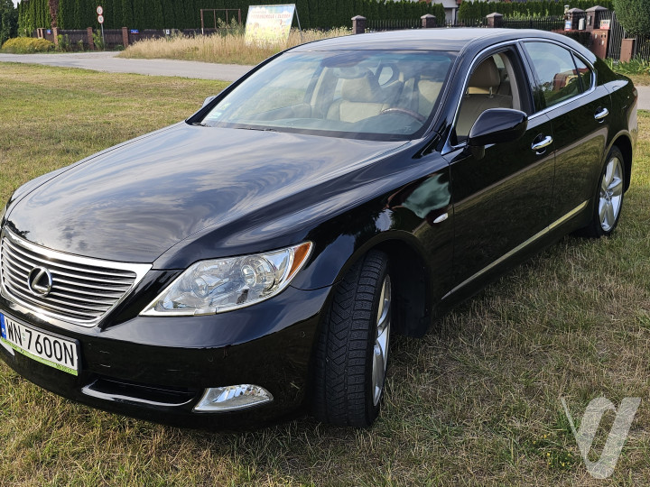 Lexus LS (2007)