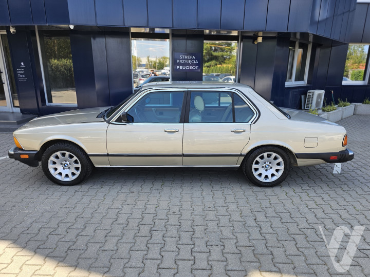 BMW Seria 7 (1986)