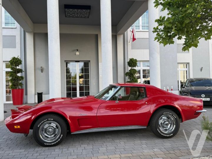 Chevrolet Corvette (1973) loading=