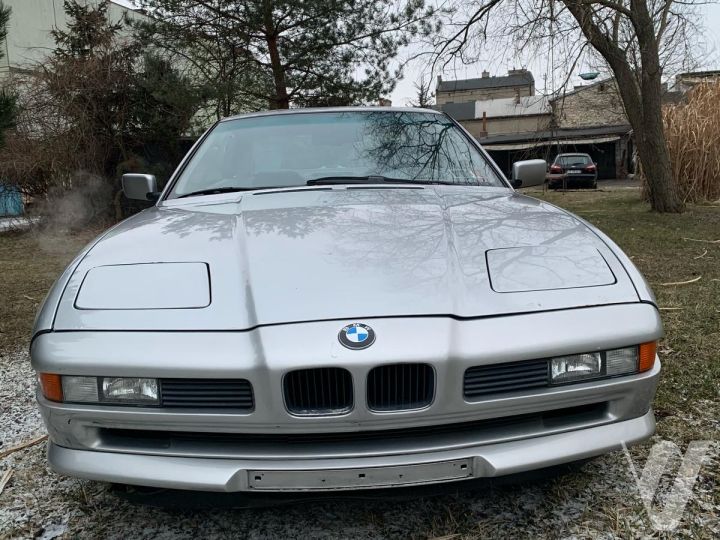 BMW Seria 8 (1991) loading=