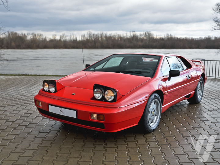 Lotus Esprit (1988)