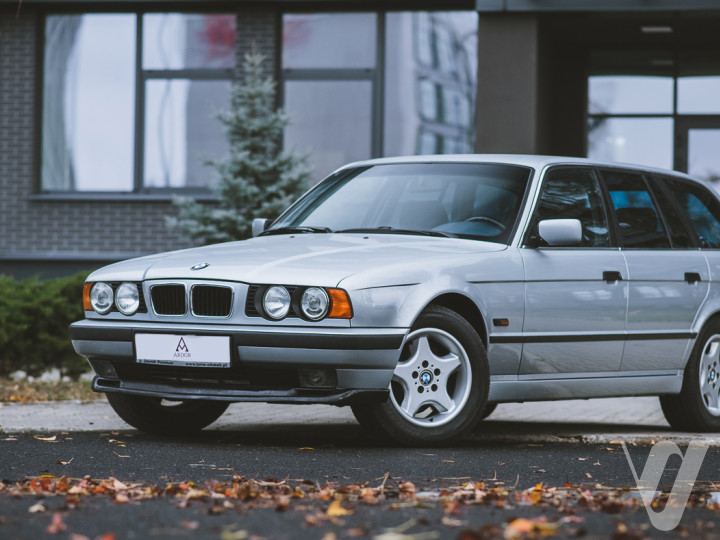 BMW Seria 5 (1994) loading=