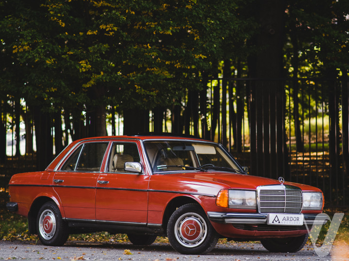 Mercedes-Benz W123 (1983)