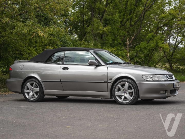 Saab 9-3 (2002) loading=