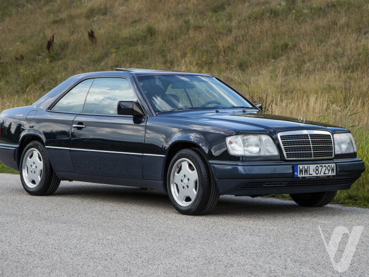 Mercedes-Benz Klasa E (1993)