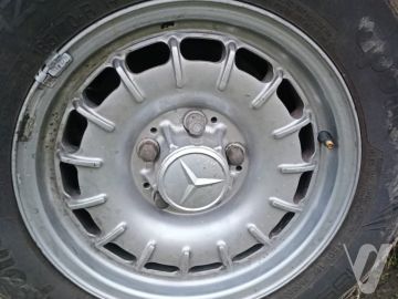 Mercedes-Benz W123 (1981) Details