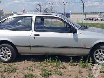 Ford Sierra (1989) Zdjęcia z zewnątrz