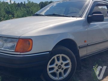 Ford Sierra (1989) Zdjęcia z zewnątrz