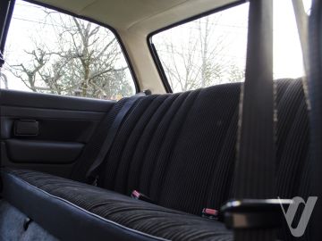 BMW Seria 3 (1983) Inside