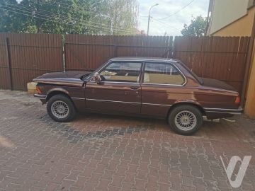 BMW Seria 3 (1983) Outside