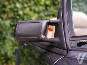 Saab 900 (1993) Zdjęcia z zewnątrz