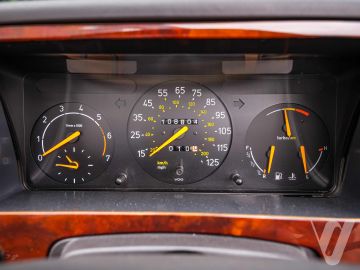 Saab 900 (1993) Wnętrze