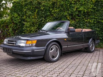 Saab 900 (1993) Zdjęcia z zewnątrz