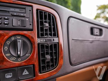 Saab 900 (1993) Wnętrze