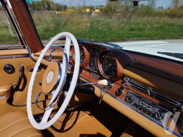 Mercedes-Benz Klasa S (1962) Wnętrze
