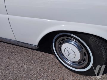 Mercedes-Benz Klasa S (1962) Zdjęcia z zewnątrz