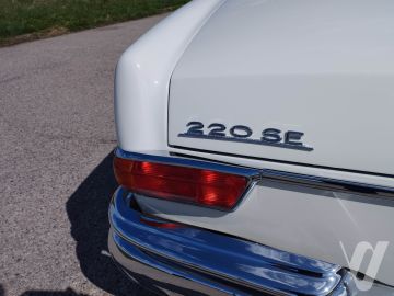 Mercedes-Benz Klasa S (1962) Zdjęcia z zewnątrz