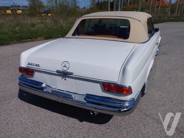 Mercedes-Benz Klasa S (1962) Zdjęcia z zewnątrz