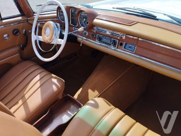 Mercedes-Benz Klasa S (1962) Wnętrze