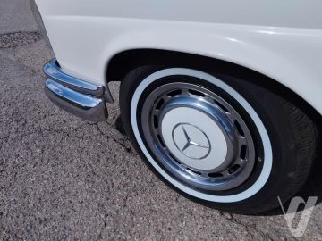 Mercedes-Benz Klasa S (1962) Zdjęcia z zewnątrz
