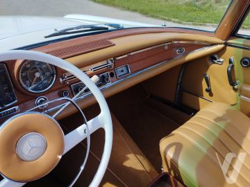 Mercedes-Benz Klasa S (1962) Wnętrze