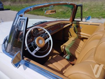 Mercedes-Benz Klasa S (1962) Wnętrze