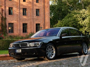 BMW Seria 7 (2003) Zdjęcia z zewnątrz