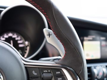 Alfa Romeo Giulia (2021) Wnętrze