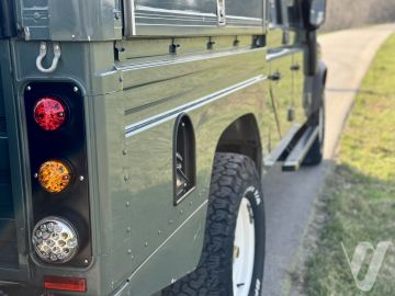 Land Rover Defender (2010) Zdjęcia z zewnątrz