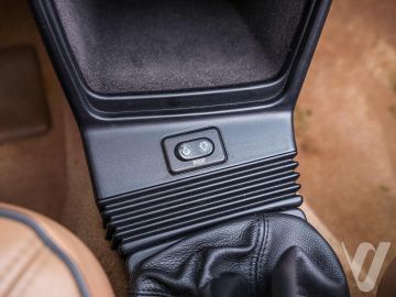 Saab 900 (1993) Wnętrze