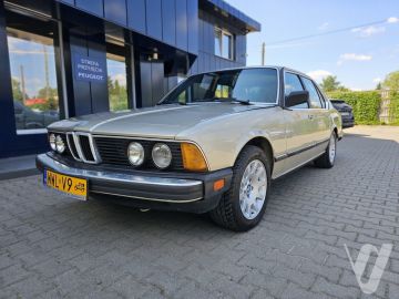 BMW Seria 7 (1986) Zdjęcia z zewnątrz