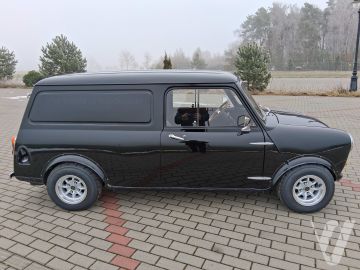 MINI VAN (1983) Zdjęcia z zewnątrz