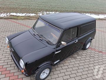 MINI VAN (1983) Zdjęcia z zewnątrz