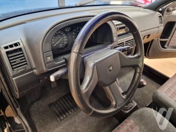Citroën AX (1991) Inside