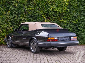 Saab 900 (1993) Zdjęcia z zewnątrz