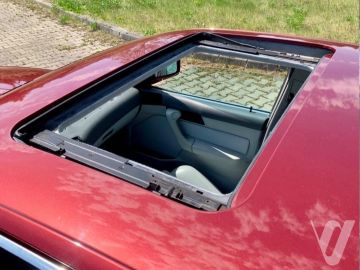 BMW M5 (1991) Details