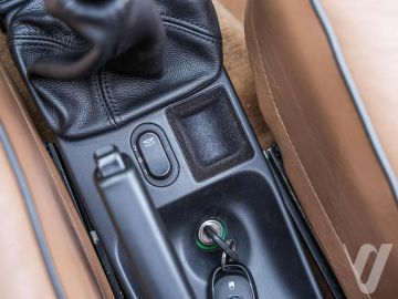 Saab 900 (1993) Wnętrze