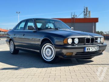 BMW M5 (1989) Zdjęcia z zewnątrz