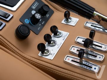 Ferrari 308 (1982) Inside