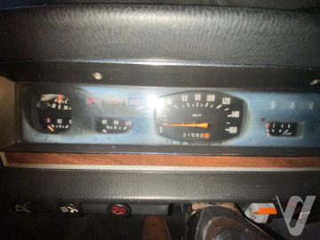 Gaz 24 (1983) Wnętrze