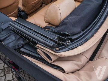 Saab 900 (1993) Zdjęcia z zewnątrz