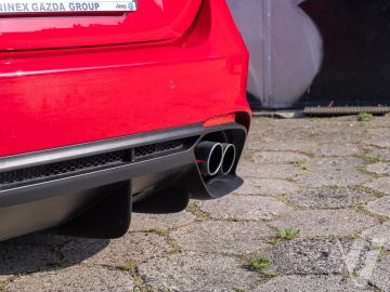 Alfa Romeo Giulia (2021) Zdjęcia z zewnątrz