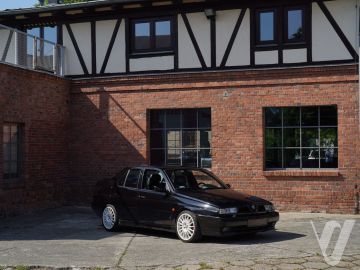 Alfa Romeo 155 (1996) Outside