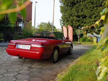 Alfa Romeo Spider (1991) Zdjęcia z zewnątrz