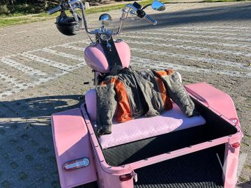 Harley-Davidson FXSTC SOFTAIL CUSTOM (2000) Wnętrze