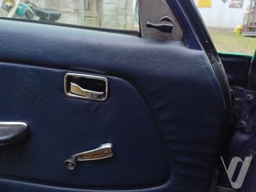 Mercedes-Benz W123 (1981) Inside