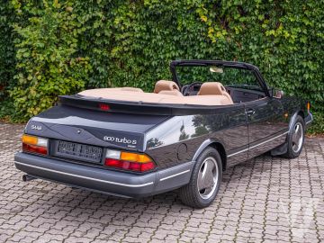 Saab 900 (1993) Zdjęcia z zewnątrz