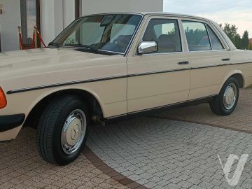Mercedes-Benz W123 (1981) Zdjęcia z zewnątrz